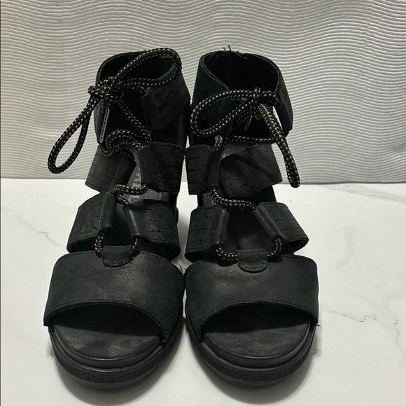 Sorel wedges - Picture 1 of 4